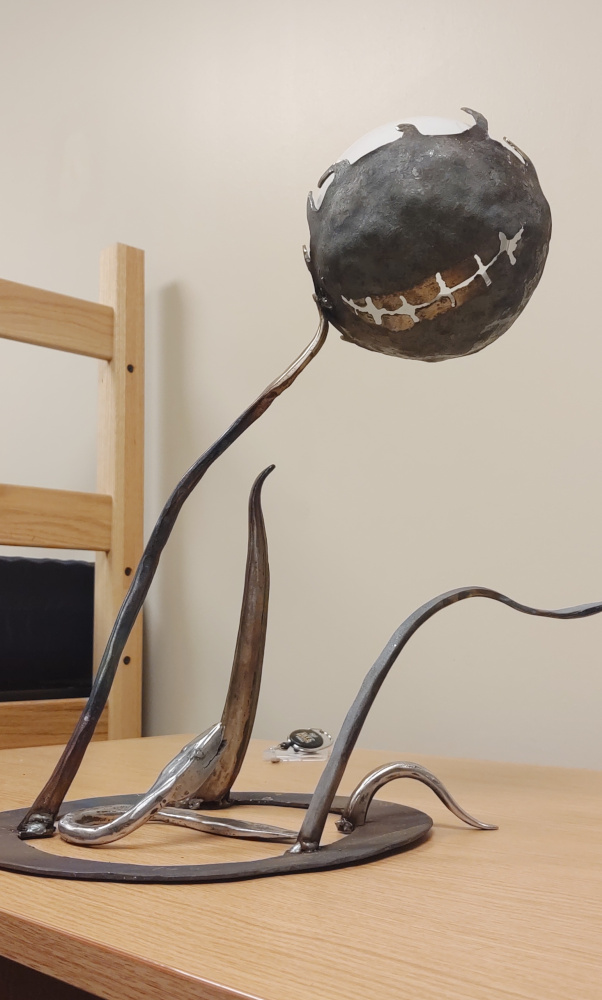 Unlit eyeball lamp