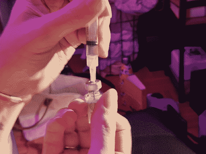 07 ELLE INJECTE DE L&rsquo;AIR DANS LE VIL